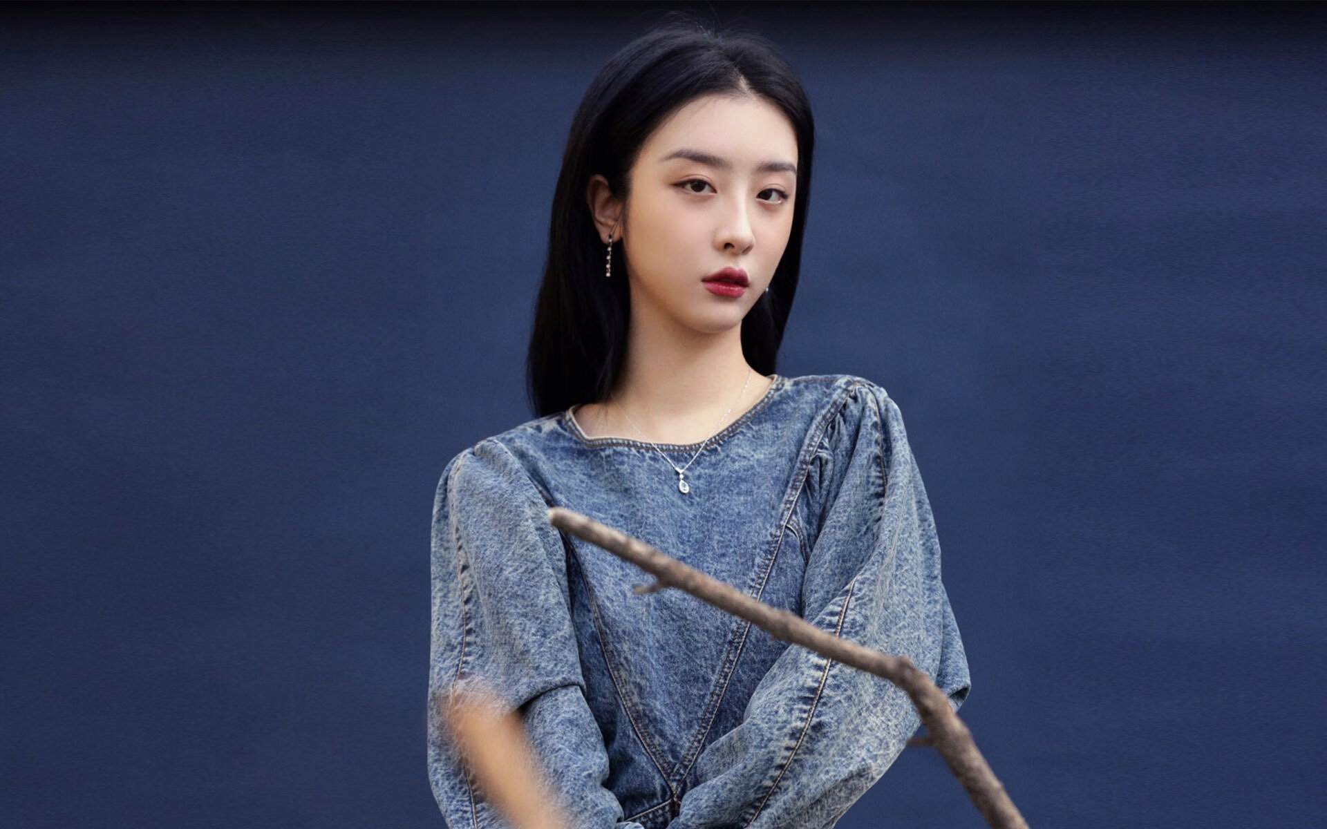 华体会hth在线登录-拜仁慕尼黑客场-战胜奥格斯堡，莱万破门，拜仁慕尼黑记录